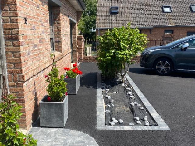 Réalisation d'un paillasson et d'une jardinière en pavés béton